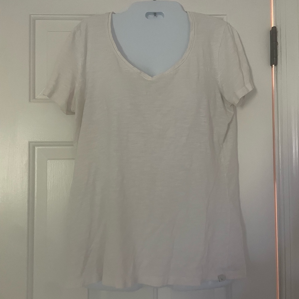 🩷 3/$18 Eddie Bauer tall Classic White Women's Top medium 100% cotton